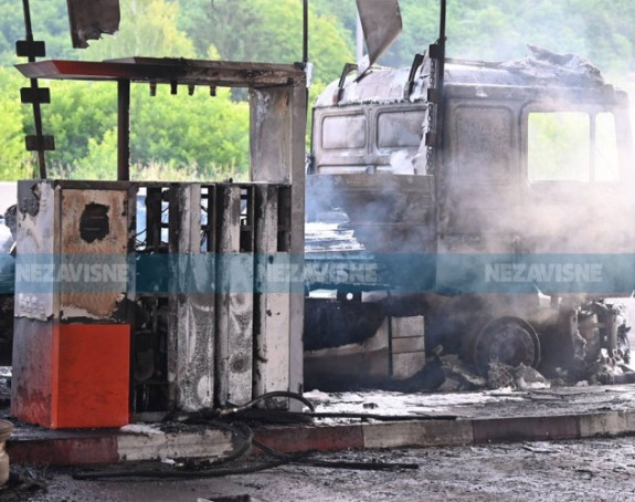 Težak udes na putu Banjaluka - Laktaši: Izgorjeli kamioni i benzinska pumpa