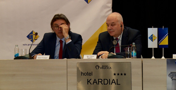 Brojni problemi u pravosuđu, 300.000 predmeta čeka