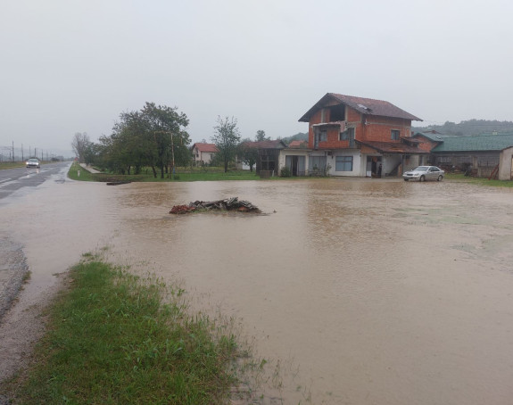 Невријеме у Новом Граду, заплављени објекти и усјеви