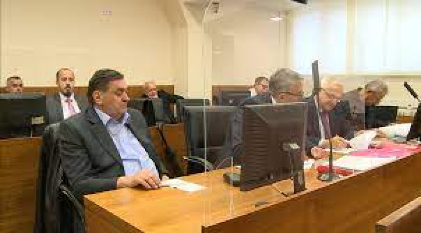 Krivične prijave protiv svjedoka Obrena Petrovića