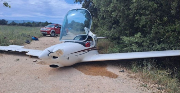 Avion na Hvaru promašio pistu i udario u biciklistice
