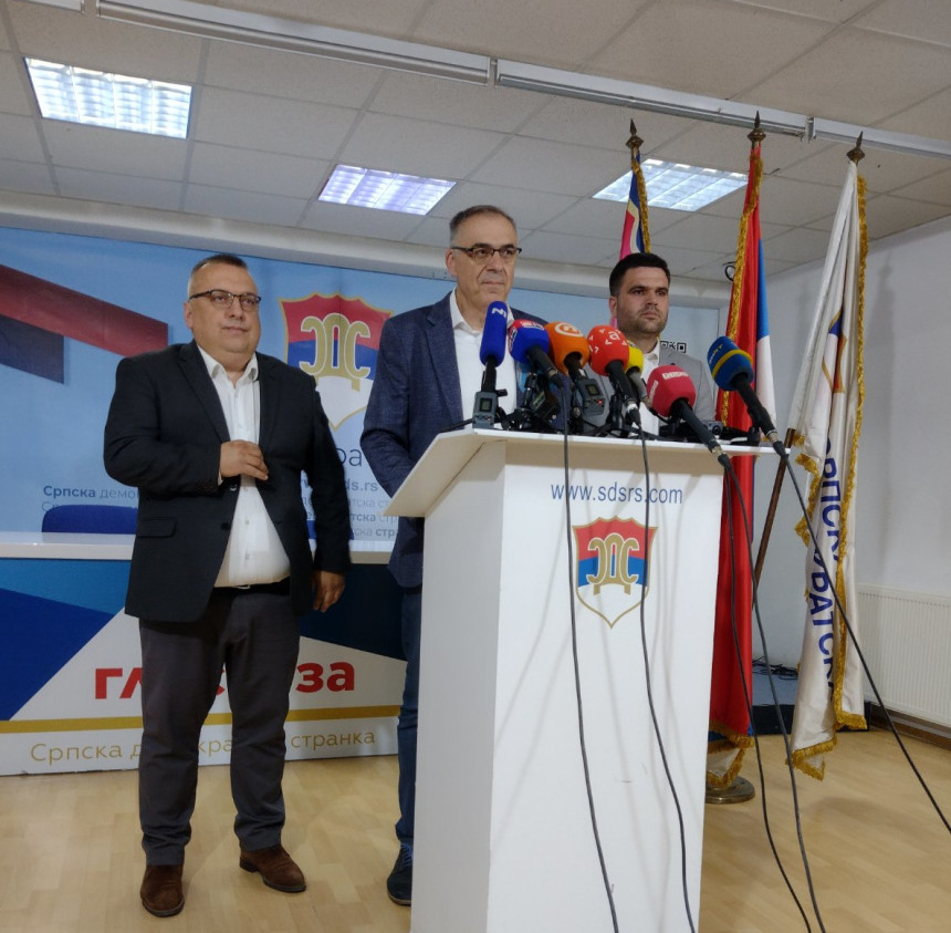 SDS će izaći na izbore: Ovo je atak i na Srpsku (VIDEO)