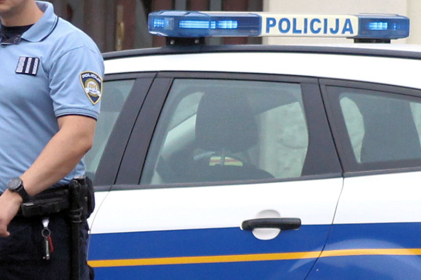 Automobilom uletio među gledaoce, ima povrijeđenih