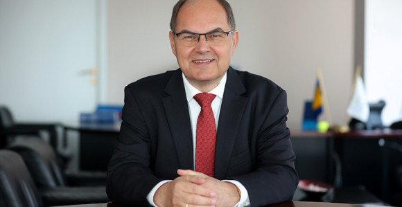 Niti uhapsiše Šmita, niti baciše jaja na njega (VIDEO)