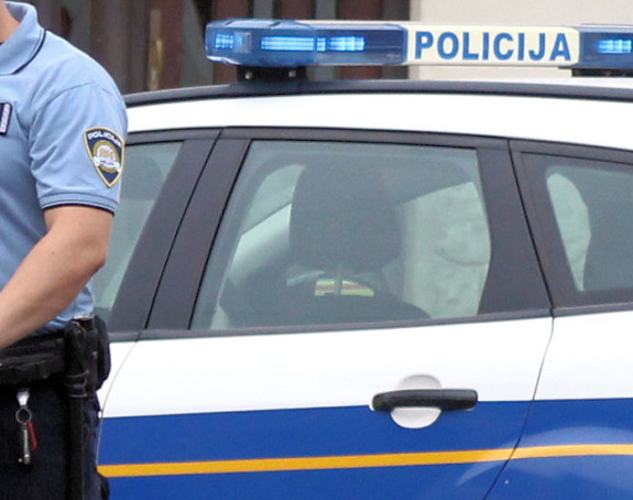 Automobilom uletio među gledaoce, ima povrijeđenih