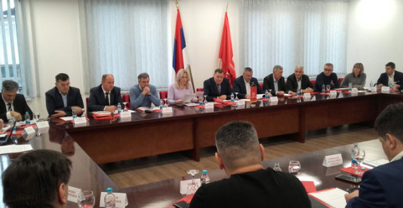 Srpska funkcioniše po volji i željama moćnih pojedinaca?!