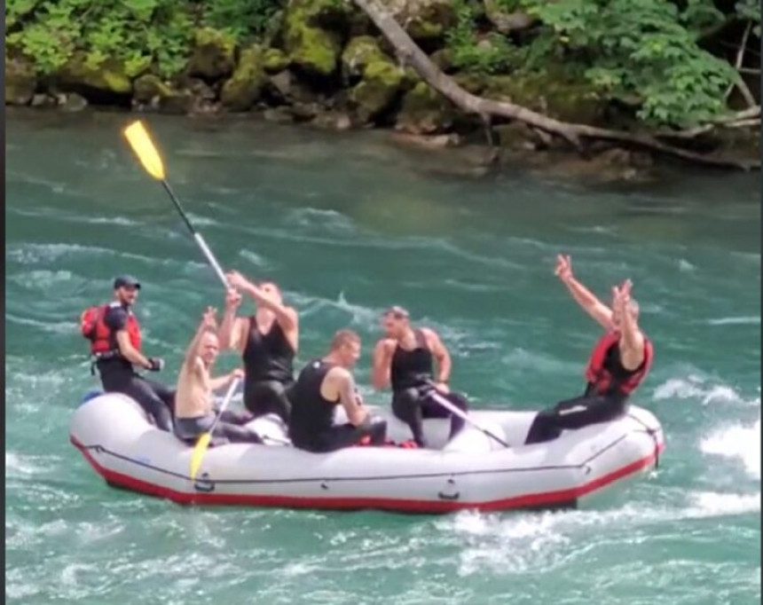 Fanovi na raftingu dozivali Jokića, evo kako je reagovao