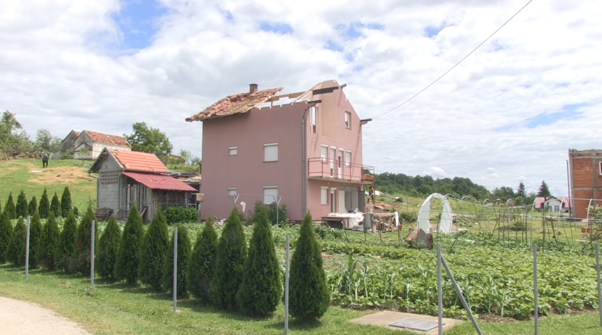 Dvadesetak kuća ostalo bez krova u Mišinom Hanu
