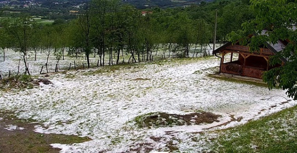 Modriča: Proglašena vanredna situacija nakon nevremena