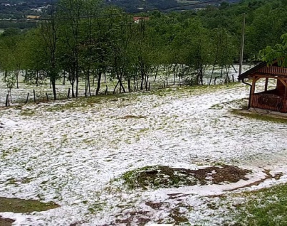 Modriča: Proglašena vanredna situacija nakon nevremena