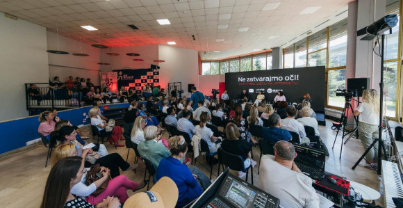 Komunikacija i edukacija - imperativ u borbi protiv online nasilja!