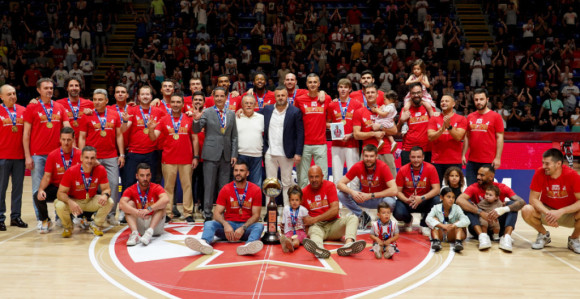 Košarkašima Zvezde uručen trofej šampiona Srbije