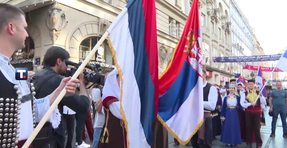 Folkloraši Srbije i Srpske razmijenili zastave