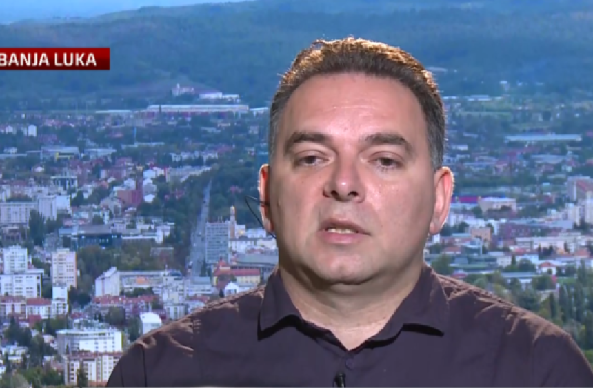 Додик још једном ретерирао са Даном Републике Српске