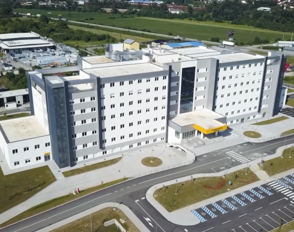 Добој: Болница још није у функцији, дуг преко 36 милиона