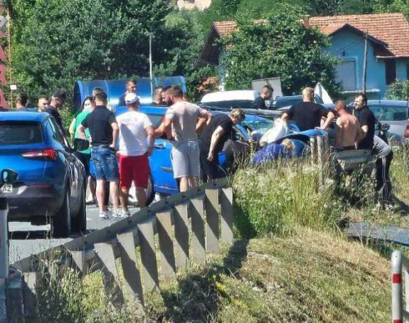 Povrijeđeno sedam osoba u teškom sudaru kod Maglaja