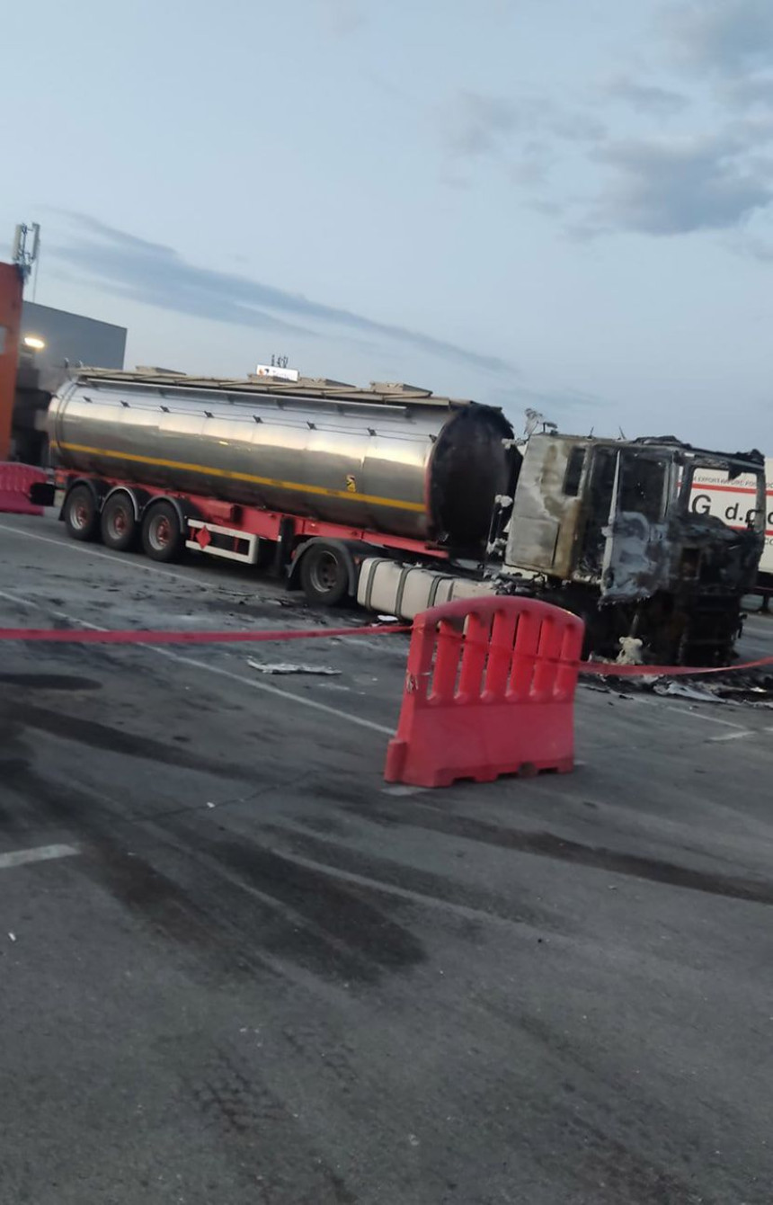 Eksplodirala plinska boca kod Buvljaka