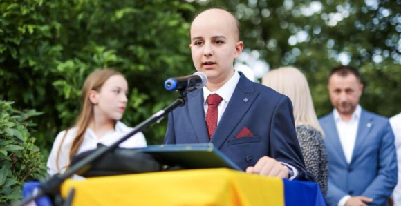 Pobijedio leukemiju pa postao đak generacije