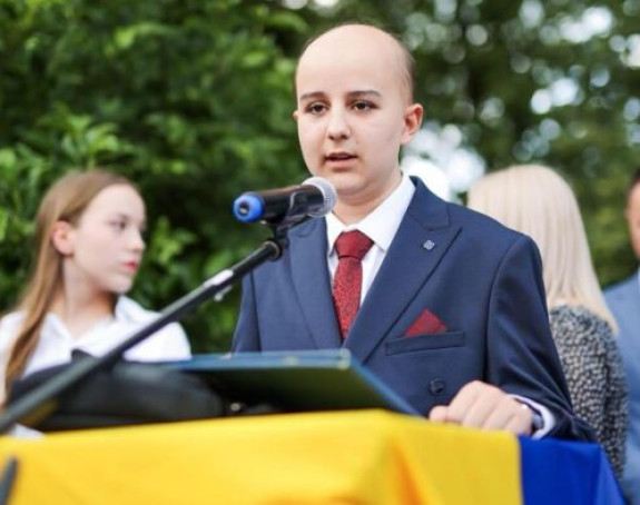 Pobijedio leukemiju pa postao đak generacije