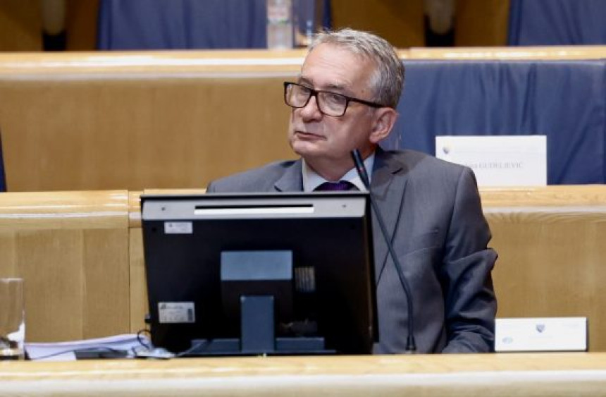 Bosić upitao: Ko u institucije uvodi šefove narko kartela