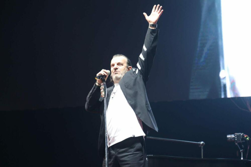 Aca Lukas slavi 40 godina karijere na Marakani!