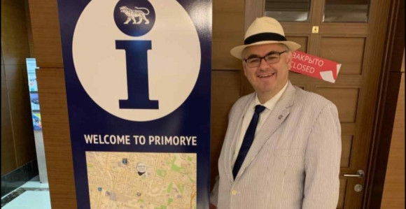 Ko je Šmitov novi misteriozni zamjenik iz Amerike!?