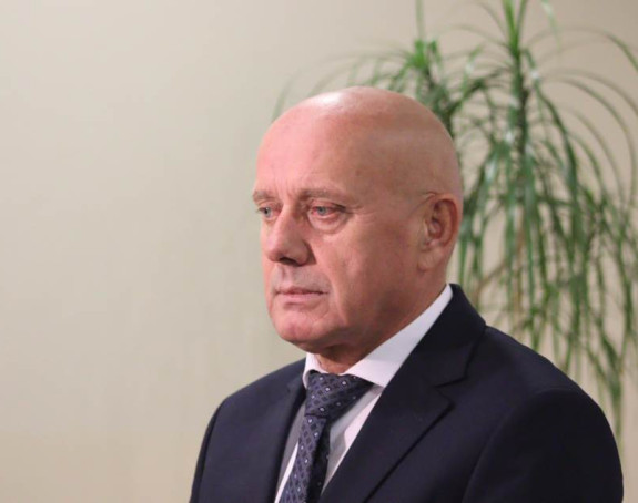 "Da li je budžet rezervisan samo za potomke dezertera?"