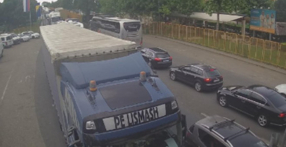 Pojačana frekvencija vozila na granici sa Hrvatskom