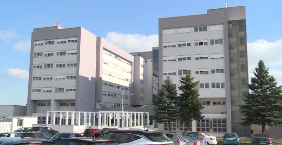 Zašto na UKC-u često nedostaje dovoljno lijekova?