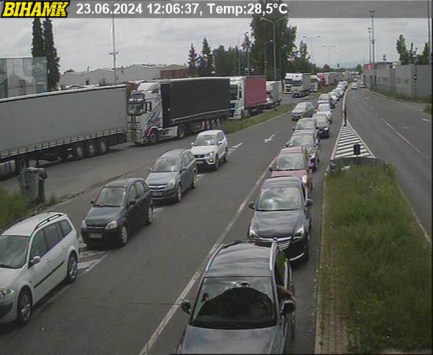 Budite strpljivi: Gužve na graničnim prelazima BiH