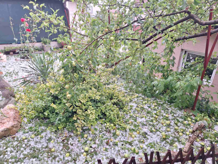 Posljedice nevremena u naselju Drakulić (FOTO)