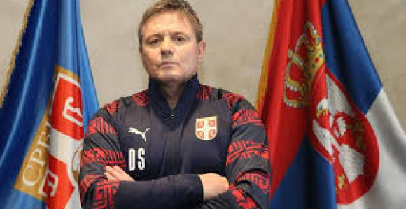 Pogledajte šta je navijač poručio Piksiju (VIDEO)