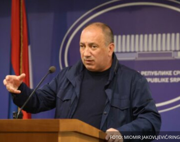 "Svaki narod mora biti zabrinut kad mu je vođa sluđen i izbezumljen"