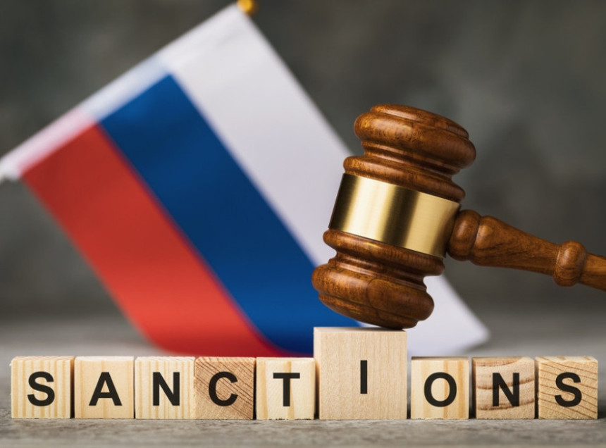 EU novim paketom sankcioniše i 27 ruskih brodova