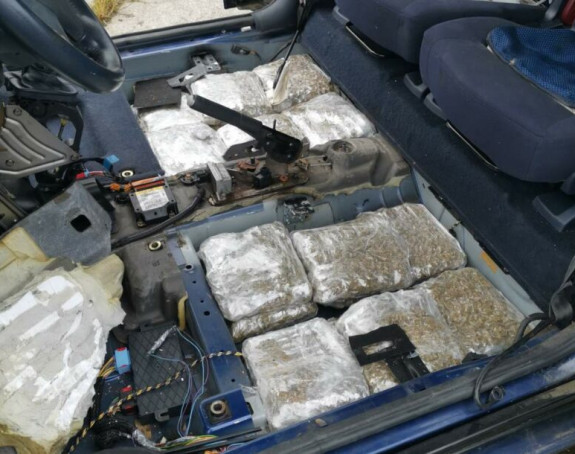MUP RS u aprilu oduzeo auto, sada u njemu našli drogu