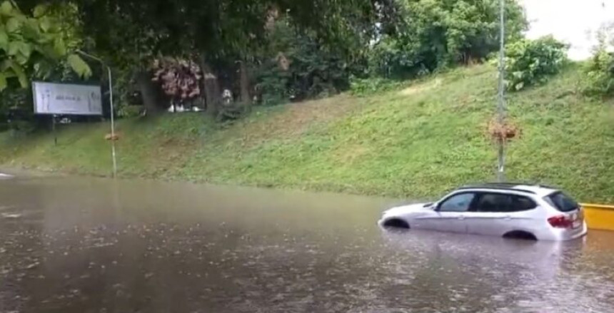 Nevrijeme pogodilo Prijedor, izlile se bujične vode