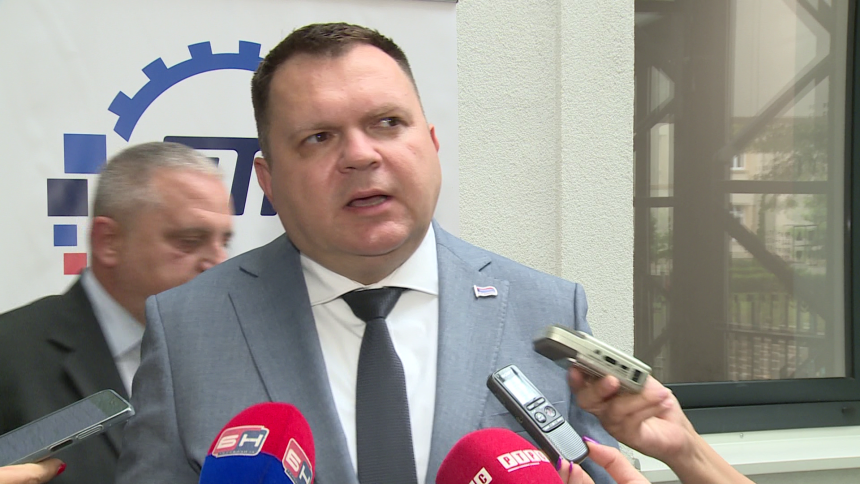 Dodikov potrčko kritikovao studente - "Sramno je koliko ste neaktivni!"