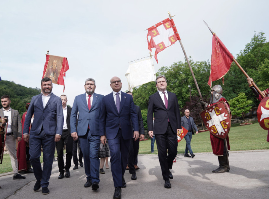 Vidovdan je ugaoni kamen naše kulture i nacionalnog identiteta