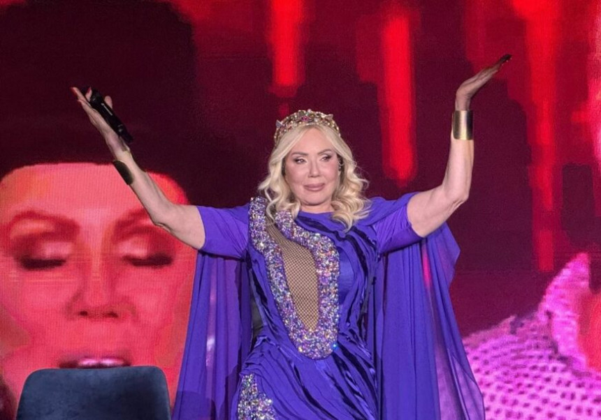 Brena nastupa na stadionu u Drvaru- Ulaz besplatan?!
