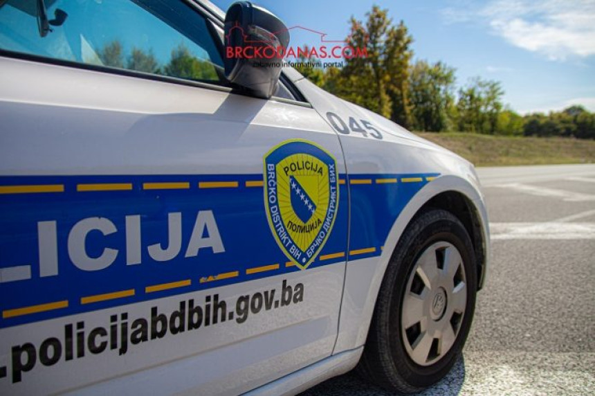Dvije žene povrijeđene dok su prelazile ulicu