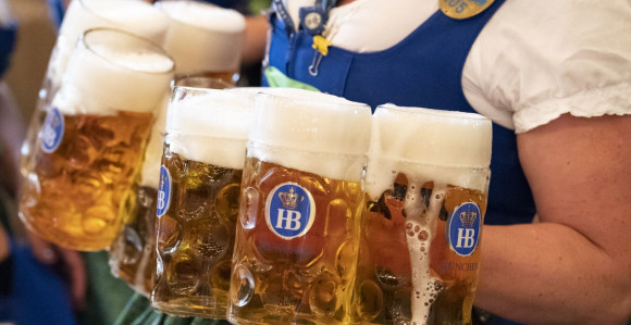 Paprene cijene piva na Oktoberfestu, čaša piva do 15 €