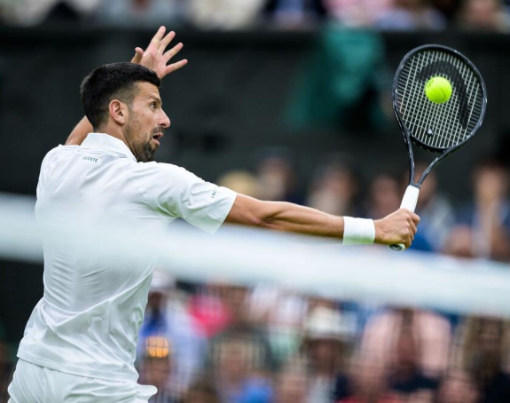 Novak Đoković igra meč drugog kola Vimbldona