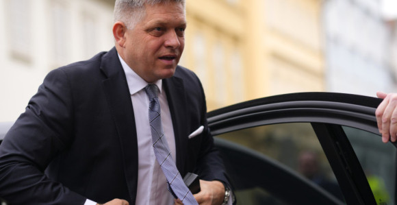 Фицо се први пут појавио у јавности након рањавања
