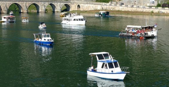 Čuvena "Višegradska regata" okupila oko 400 učesnika