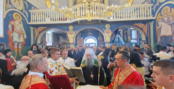 32 godine od stradanja Srba srednjeg Podrinja: "Srpski narod se neće odreći svoje vjere" (FOTO)
