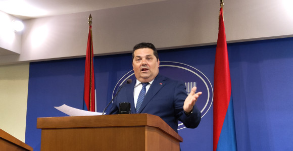 "Посланици тражили да се откаже посебна сједница НС РС"