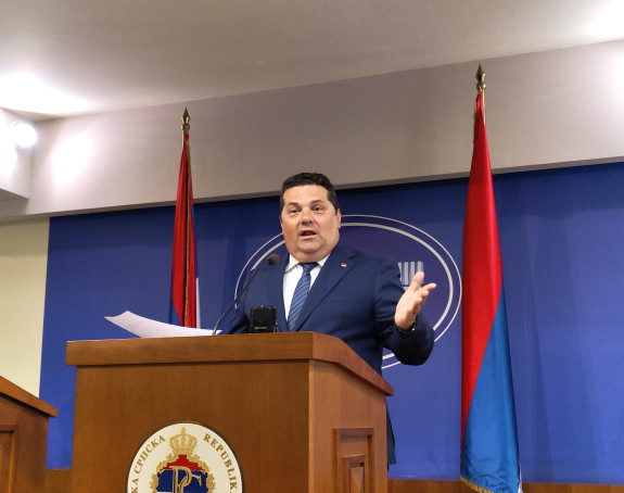 "Poslanici tražili da se otkaže posebna sjednica NS RS"