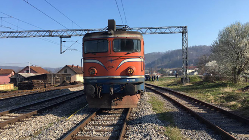Prekinut željeznički saobraćaj na dionici Doboj-Petrovo Novo