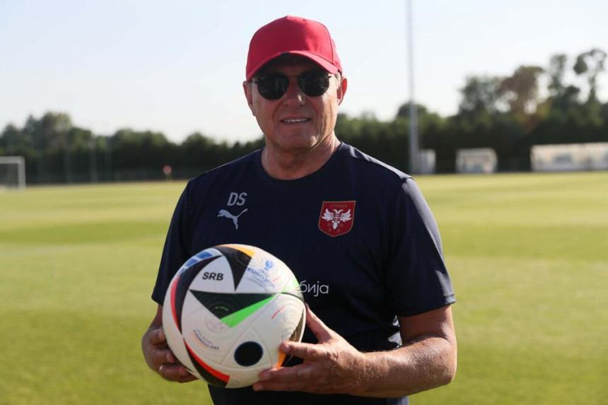 Zvanično: Dragan Stojković ostaje selektor Orlova