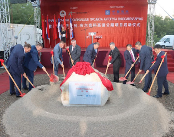 Vlast postavila kamen temeljac još 2022.godine, ali još  nema para, čeka se kineski kredit za autoput?!